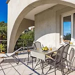 Apartment Near Rab Banjol