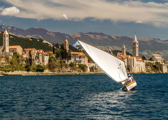 Apartment Near Rab *